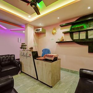 Super Collection O Hotel Rl & Banquet Hall